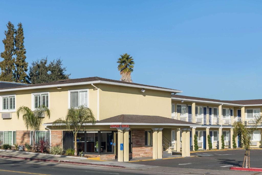 Vallejo Inn image