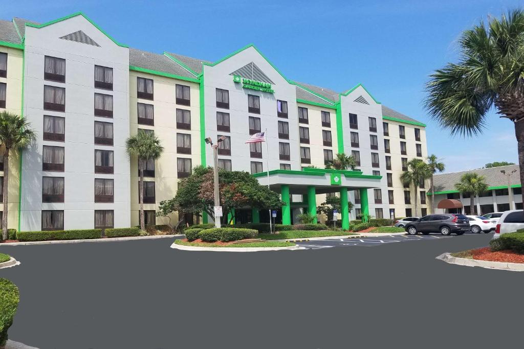 Wyndham Garden Jacksonville image