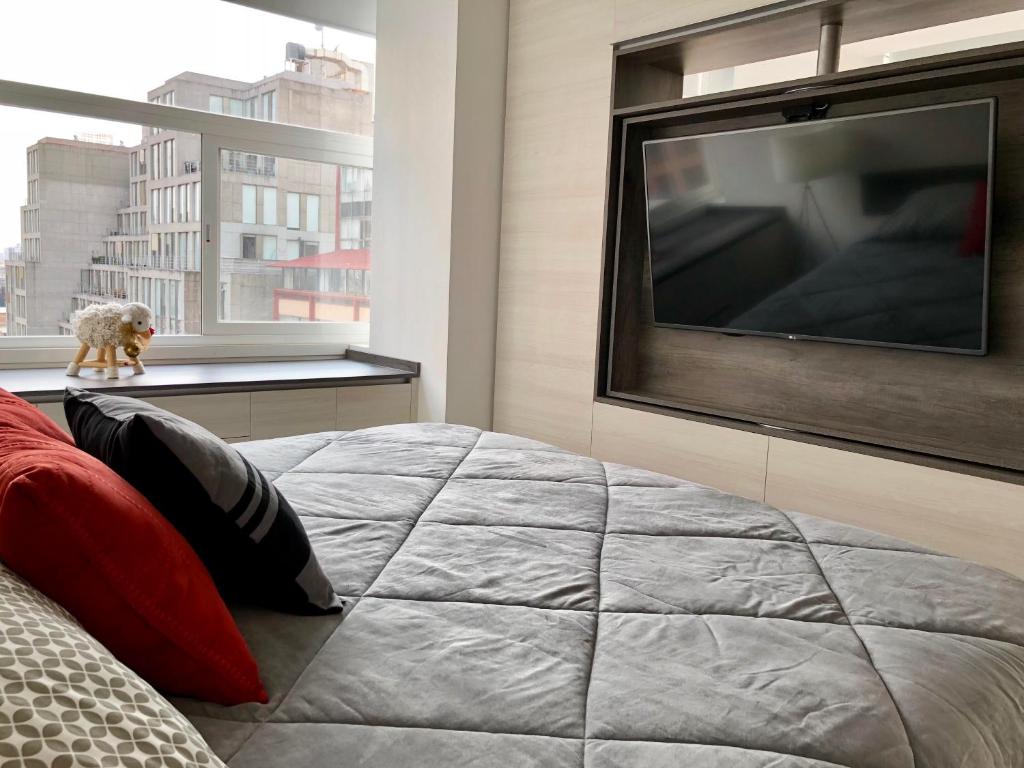 Boutique Apartment Downtown 1106 - Tap to explore photos