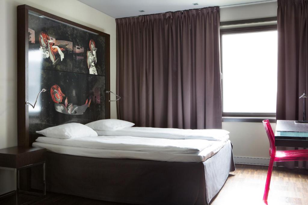 Comfort Hotel Square photo 2