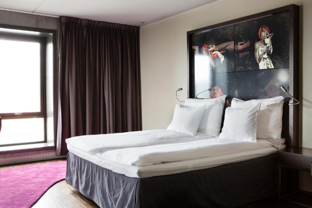 Comfort Hotel Square photo 1