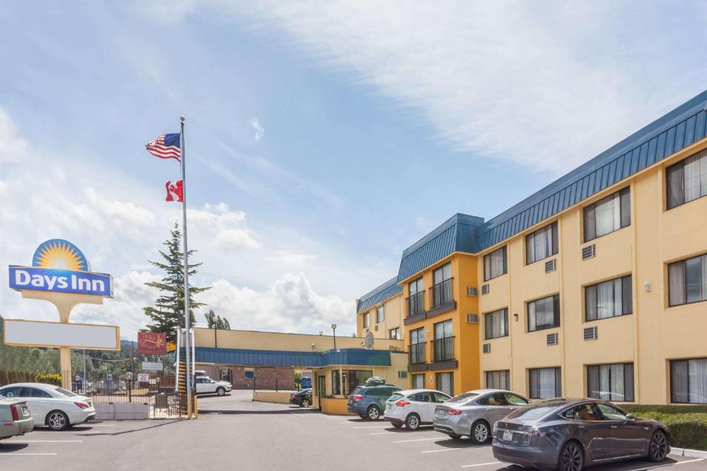Days Inn By Wyndham Bellingham WA photo 2