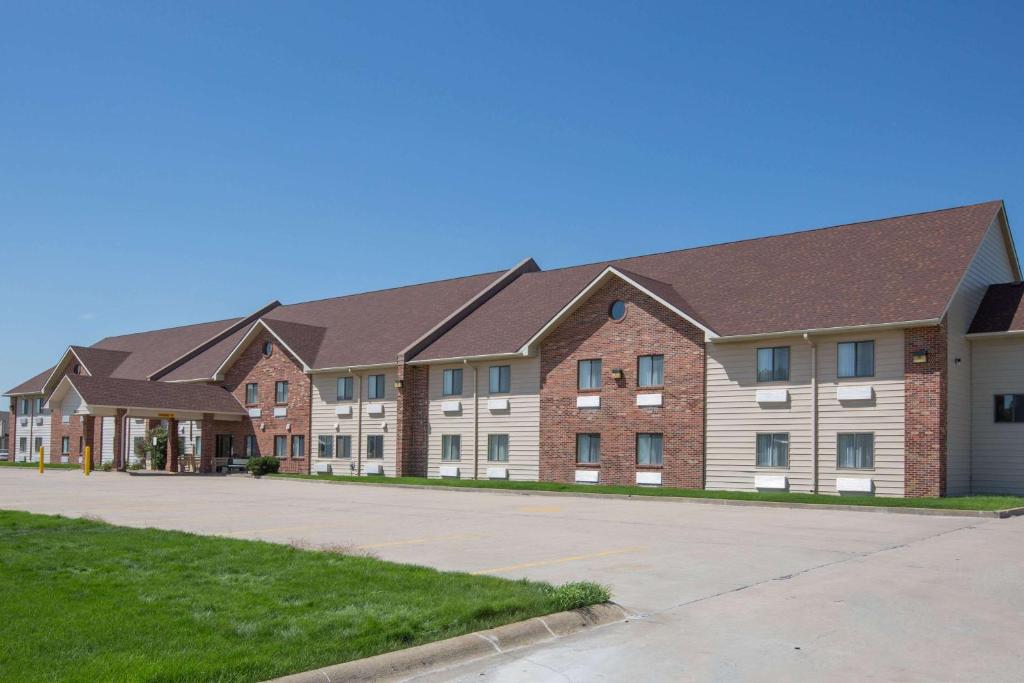 Days Inn by Wyndham Grand Island image