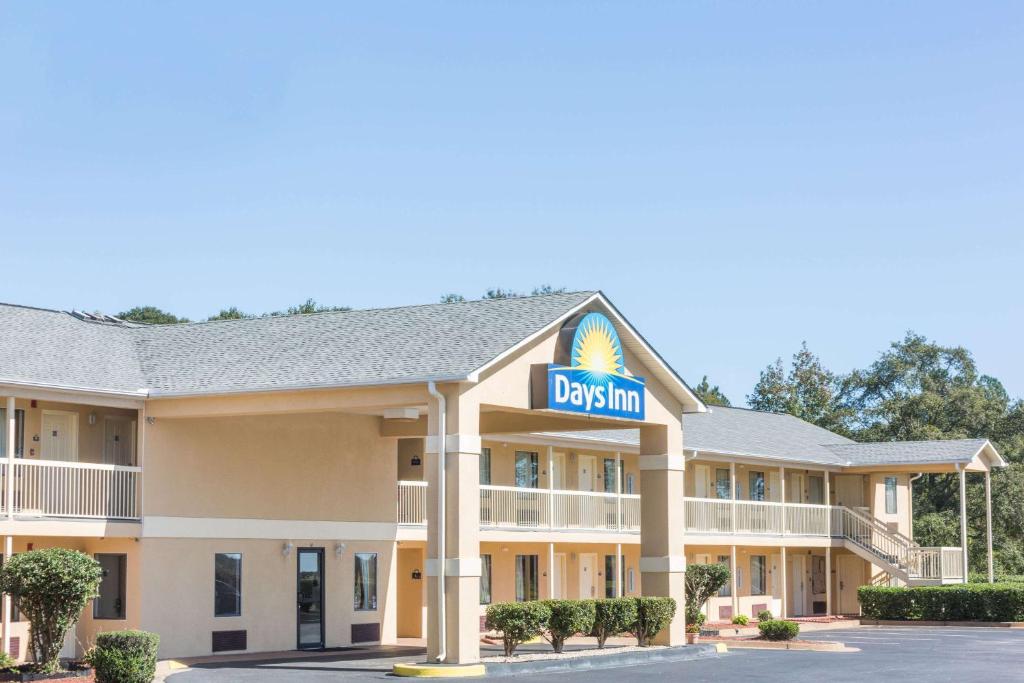 Days Inn by Wyndham Royston image