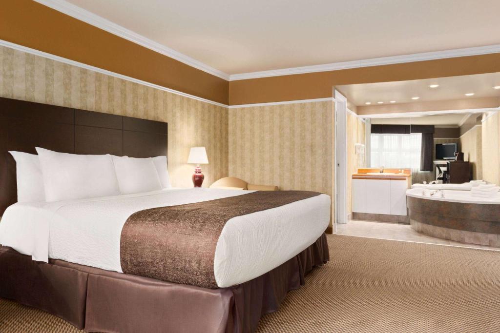 Days Inn by Wyndham Trois-Rivieres photo 1