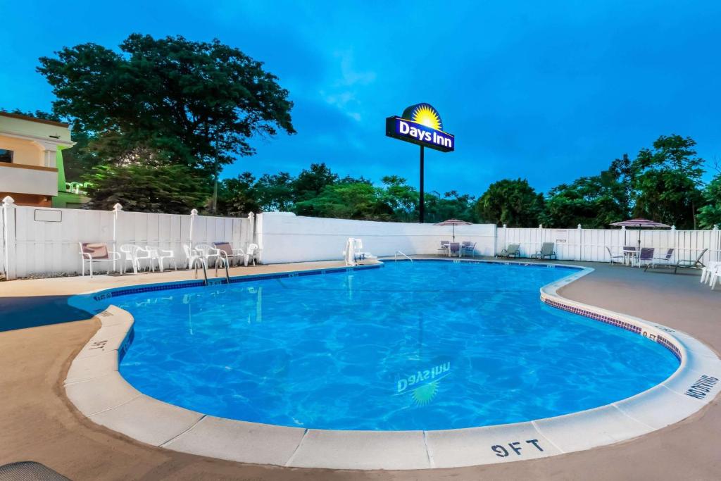 Days Inn by Wyndham Tannersville photo 2