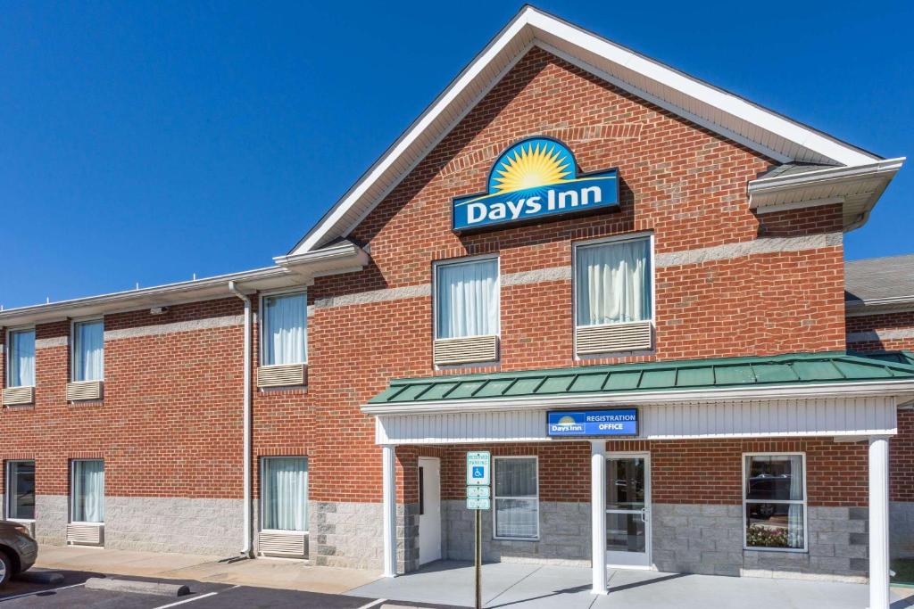 Days Inn by Wyndham, Glen Allen - Richmond North photo 1