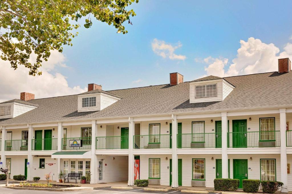 Days Inn by Wyndham Spartanburg image
