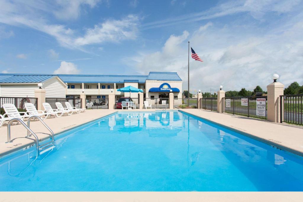 Days Inn by Wyndham High Point/Archdale image