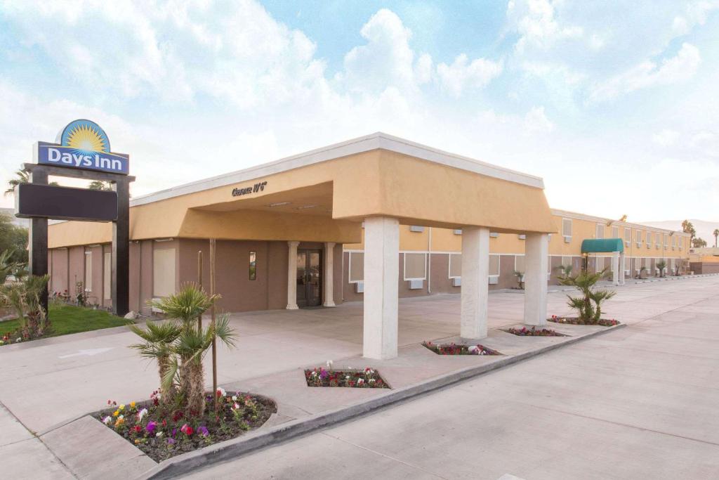 Days Inn by Wyndham Indio image