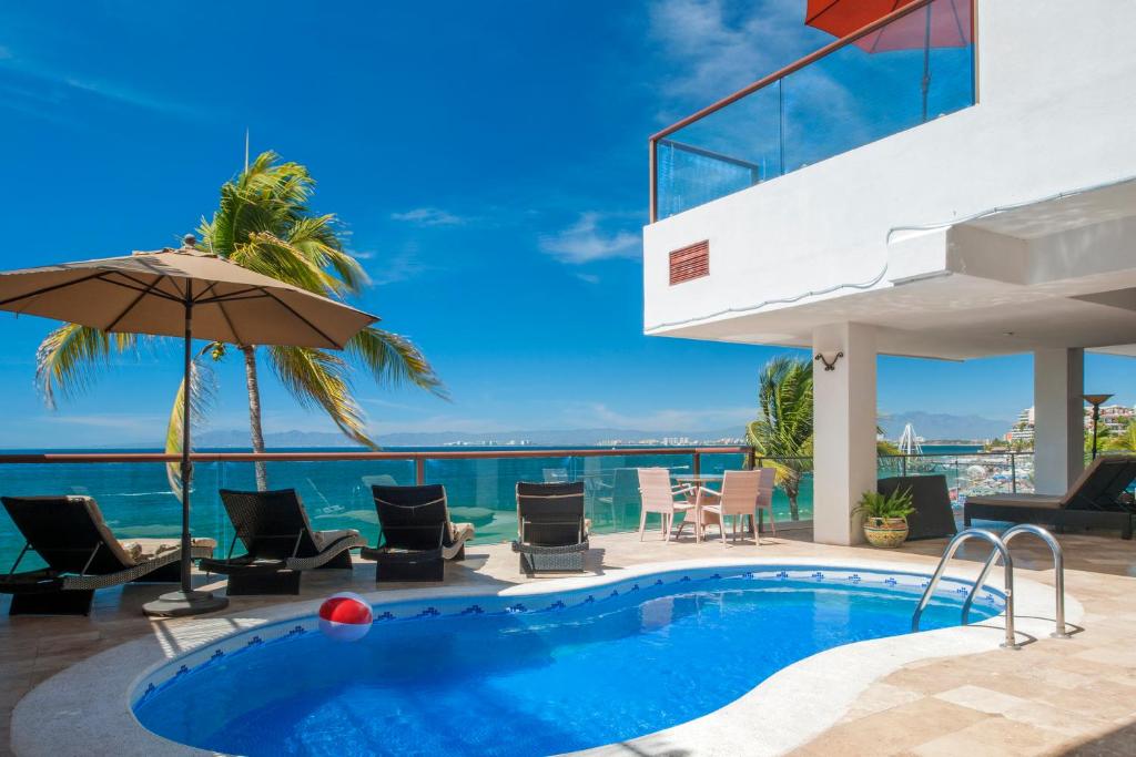 Сьюит (Люкс с 3 спальнями с собственным бассейном), Vallarta Shores Beach Hotel