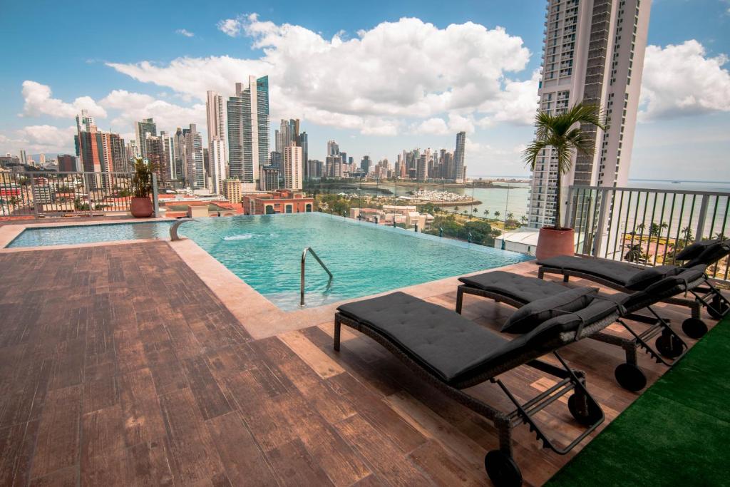 Innfiniti Hotel & Suites photo 1