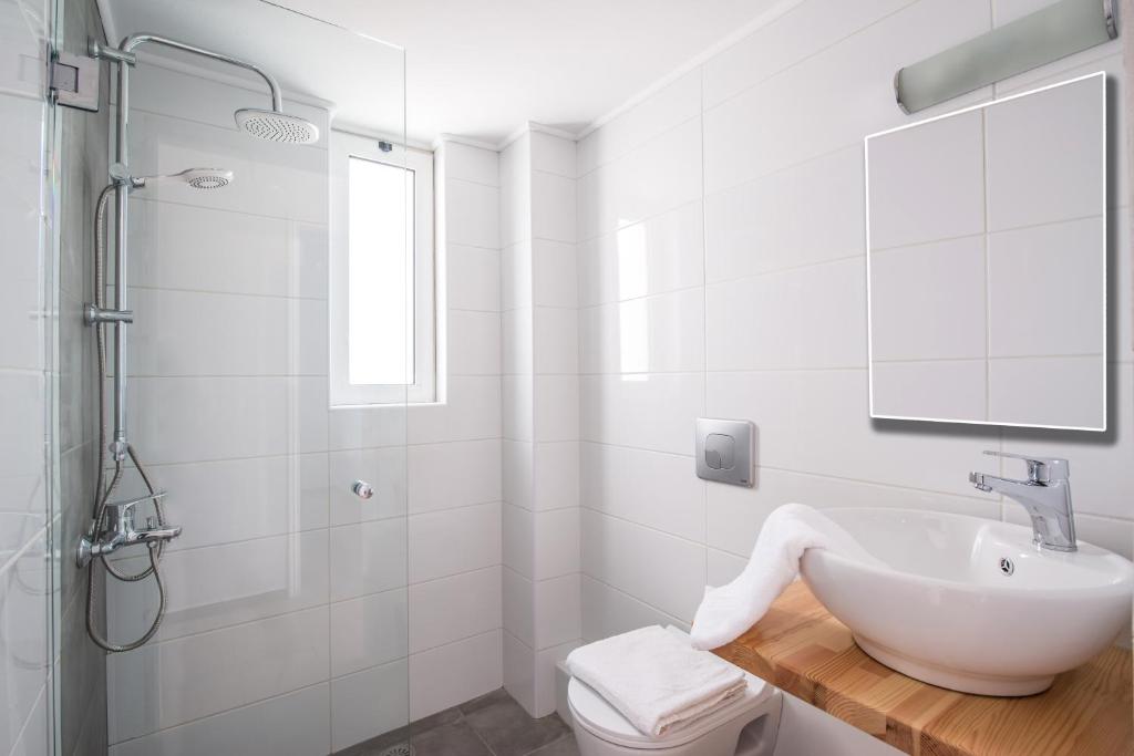 W Suites by Estia photo 4