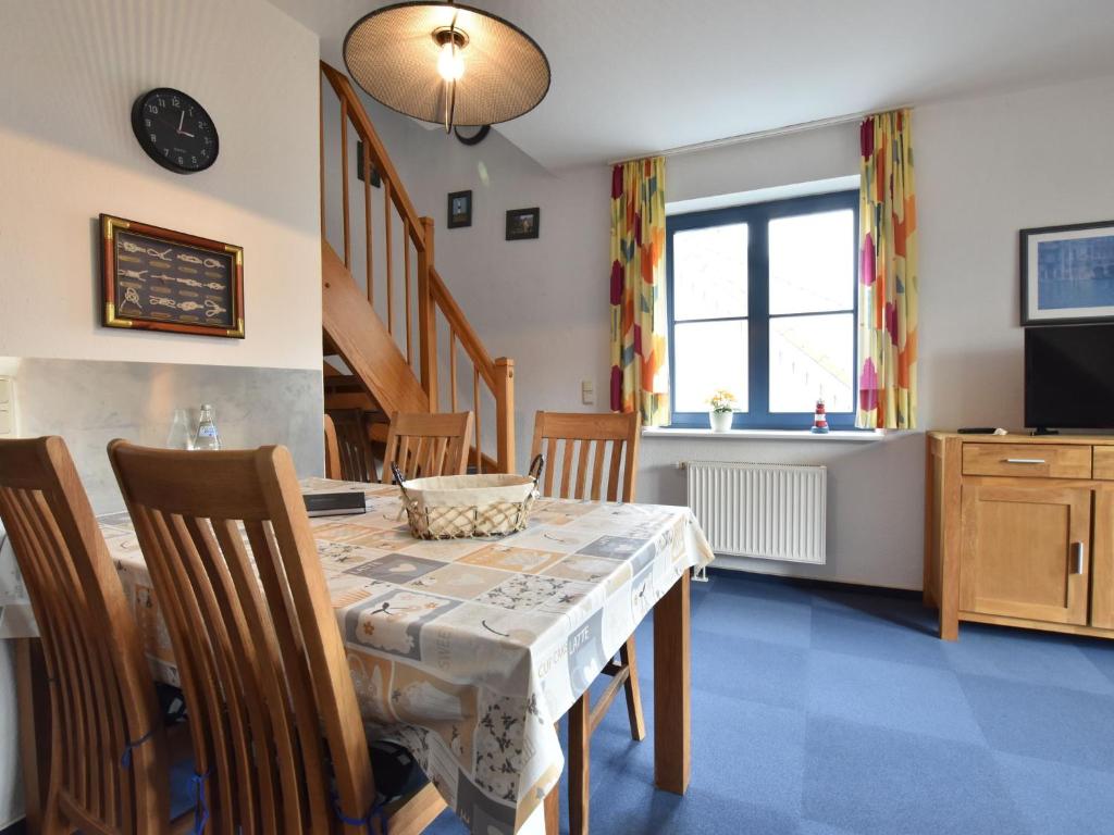 Stylish Apartment in Ostseebad Boltenhagen with Balcony photo 4