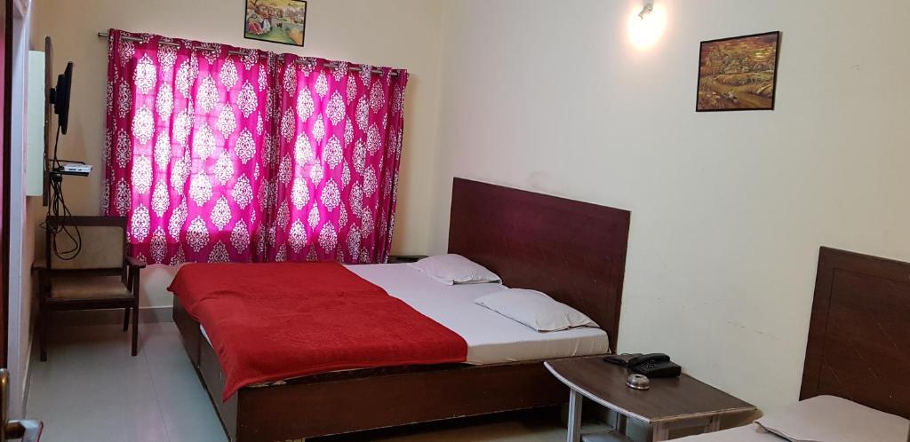 Rooms near Bus Stand photo 2