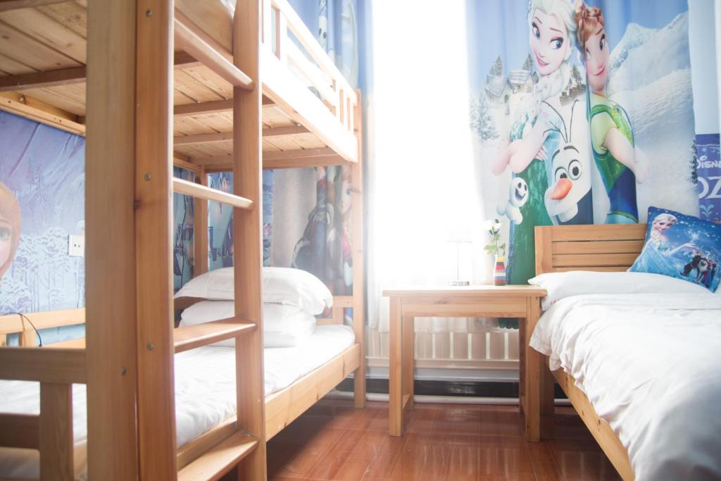 Семейный (Семейный номер Делюкс), Dalian Tiantian International Youth Hostel