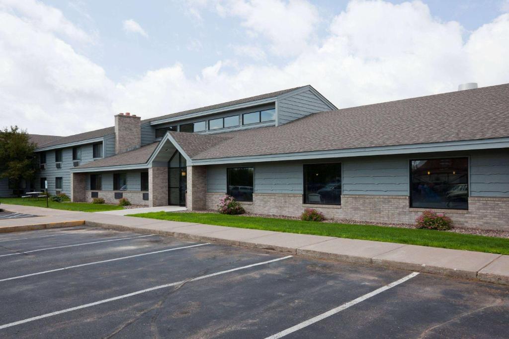 AmericInn by Wyndham Rice Lake image