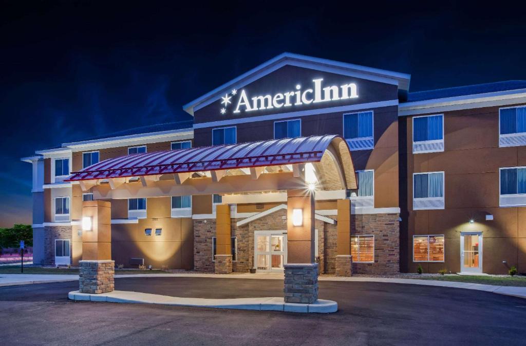 AmericInn by Wyndham DeWitt image