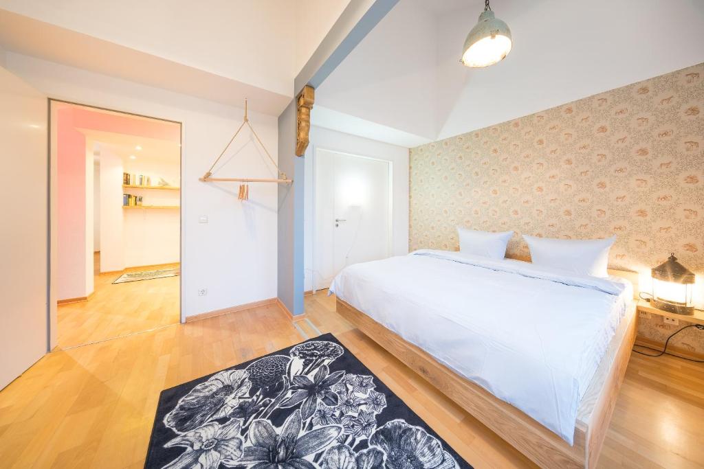 Design Apartments - "Potsdam City" 19 photo 3
