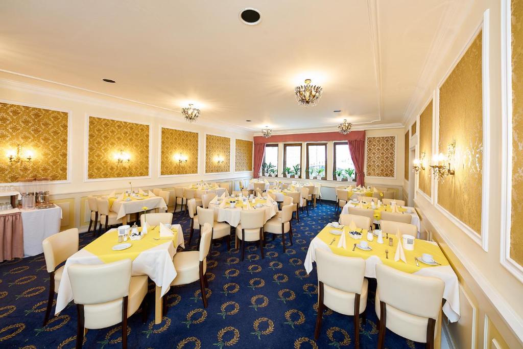 Hotel zur Post photo 3