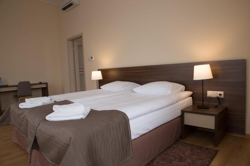 Glas-Hotel 4* Room Type - One-Bedroom Apartment