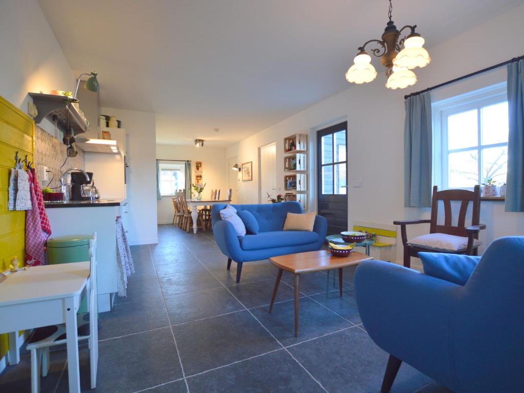 Cosy holiday home on a farm in Zeeland