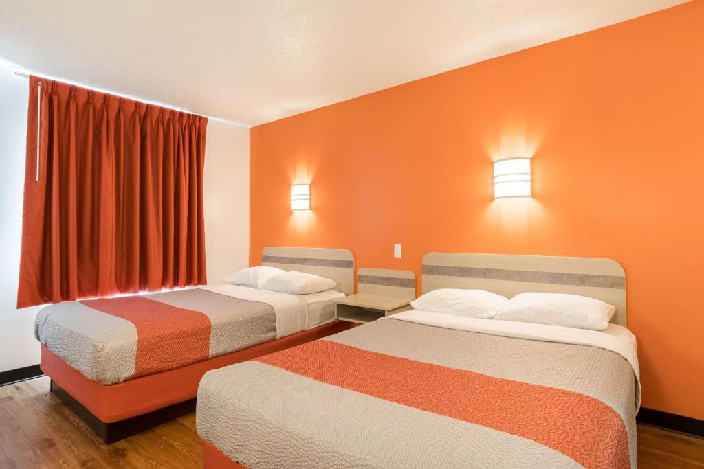 Motel 6-Newport, TN photo 3