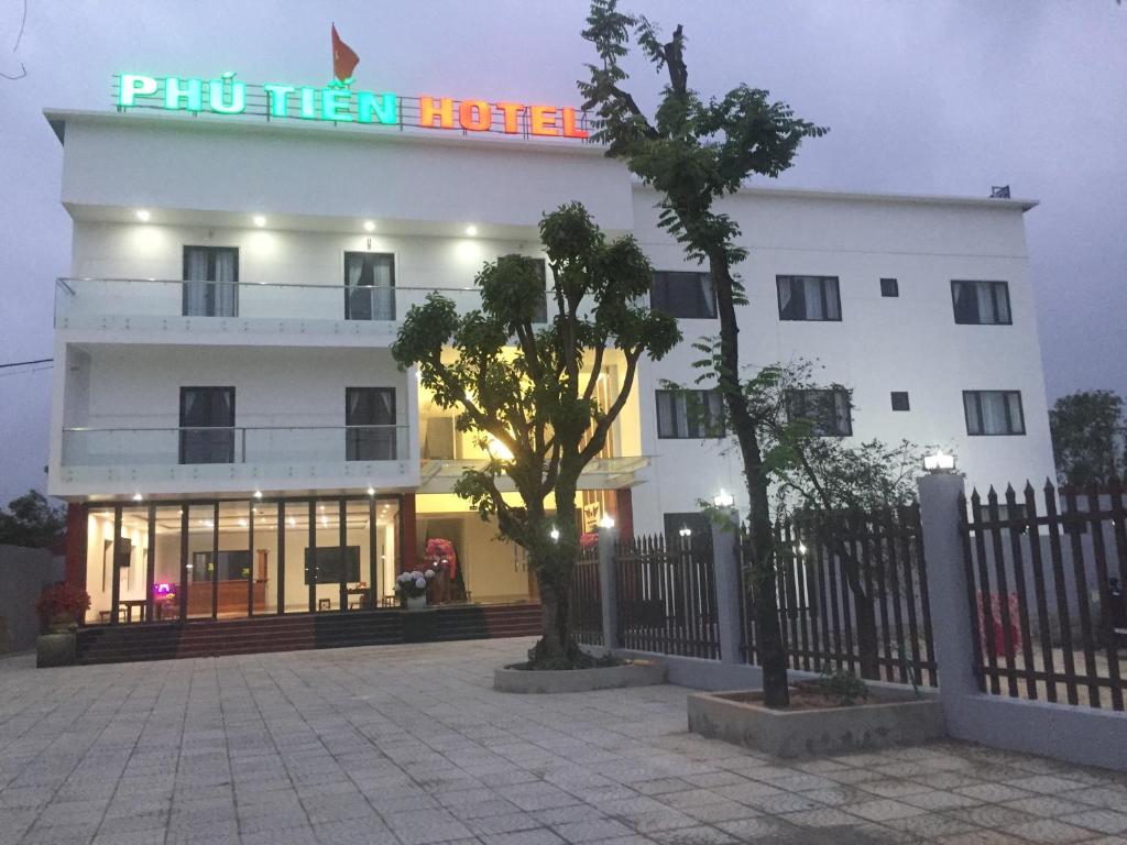 Phu Tien Hotel