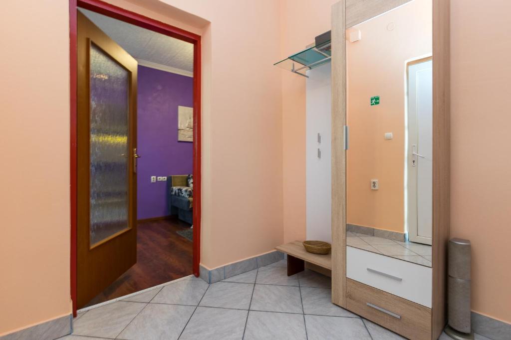 apartments TONI with free parking photo 4