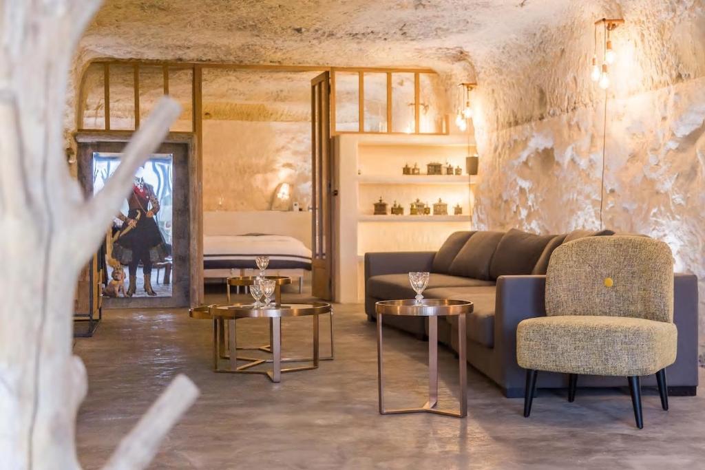 Amboise Troglodyte Villa