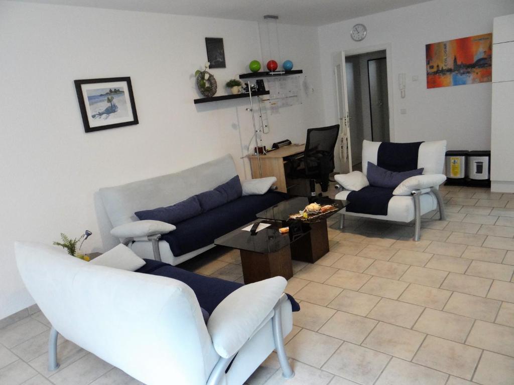 Beautiful Apartment im Zentrum von Sankt Augustin mit Netflix-Anschluss photo 3