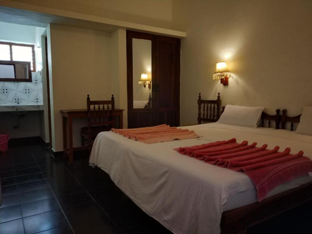 Двухместный (Двухместный номер Делюкс с 1 кроватью), Beach Florra Inn