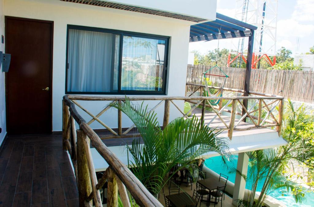 Сьюит (Полулюкс, вид на бассейн), Pacha Tulum