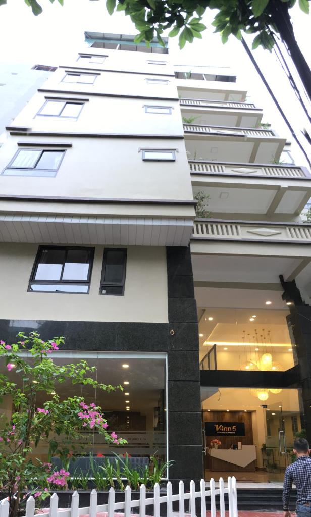 V House 5 Serviced Apartment