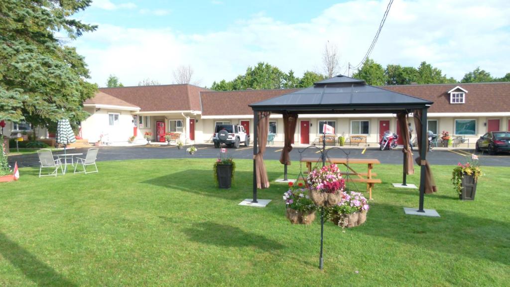 Country Squire Motel photo 3