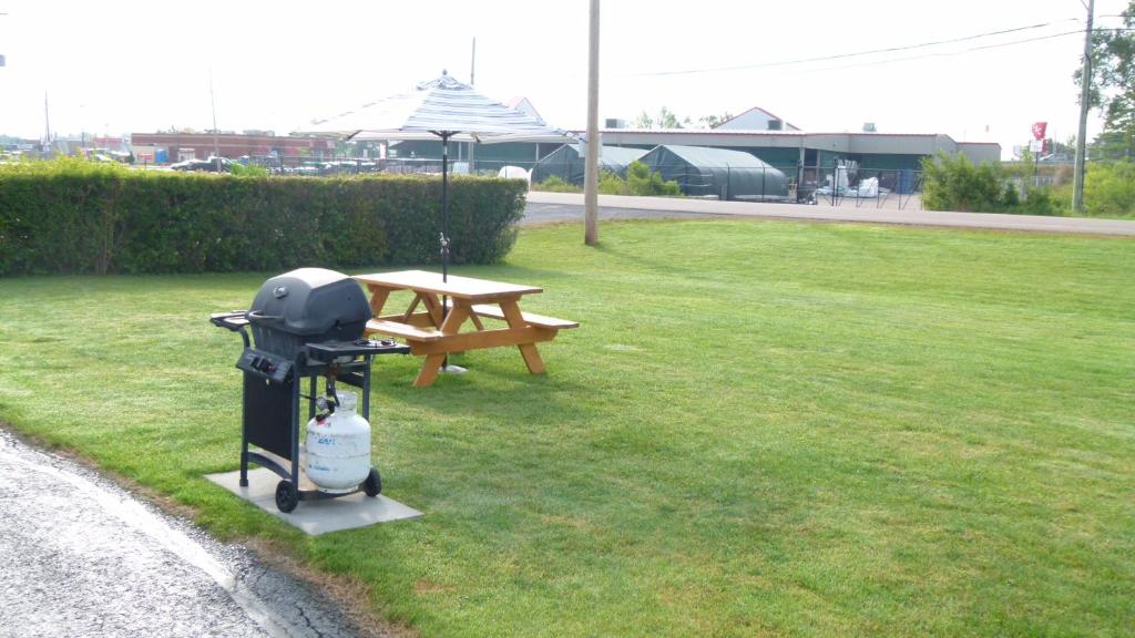 Country Squire Motel photo 1