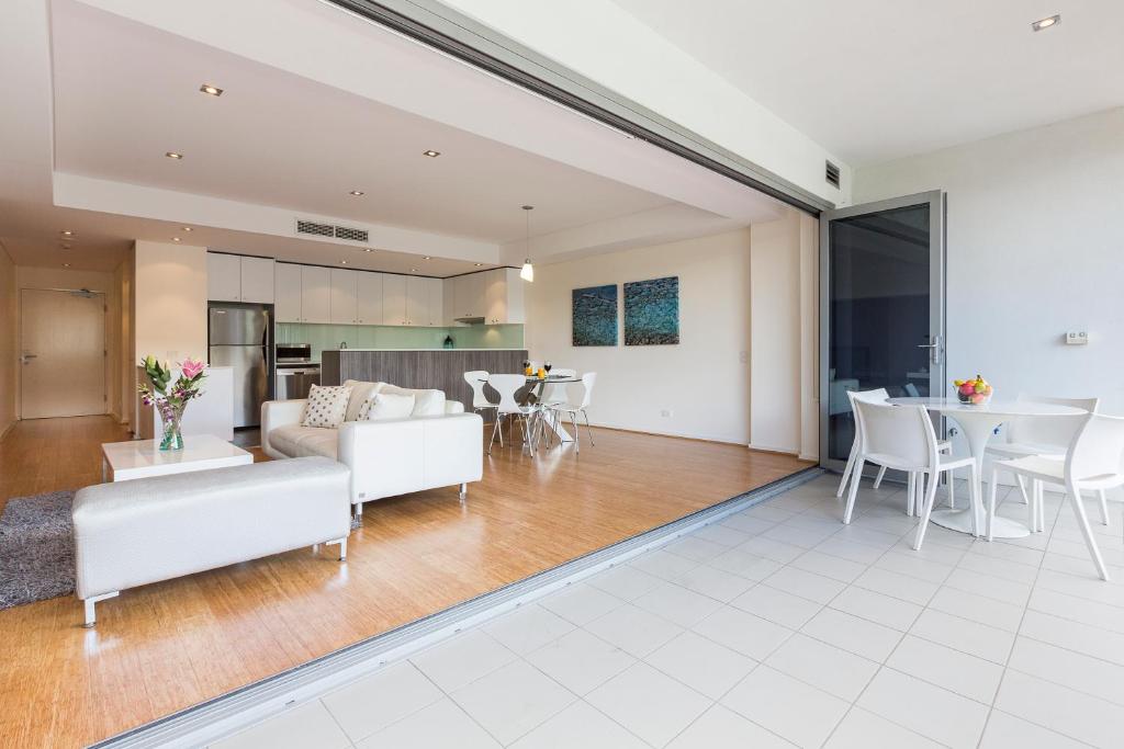 Gallery Serviced Apartments - Tap to explore photos