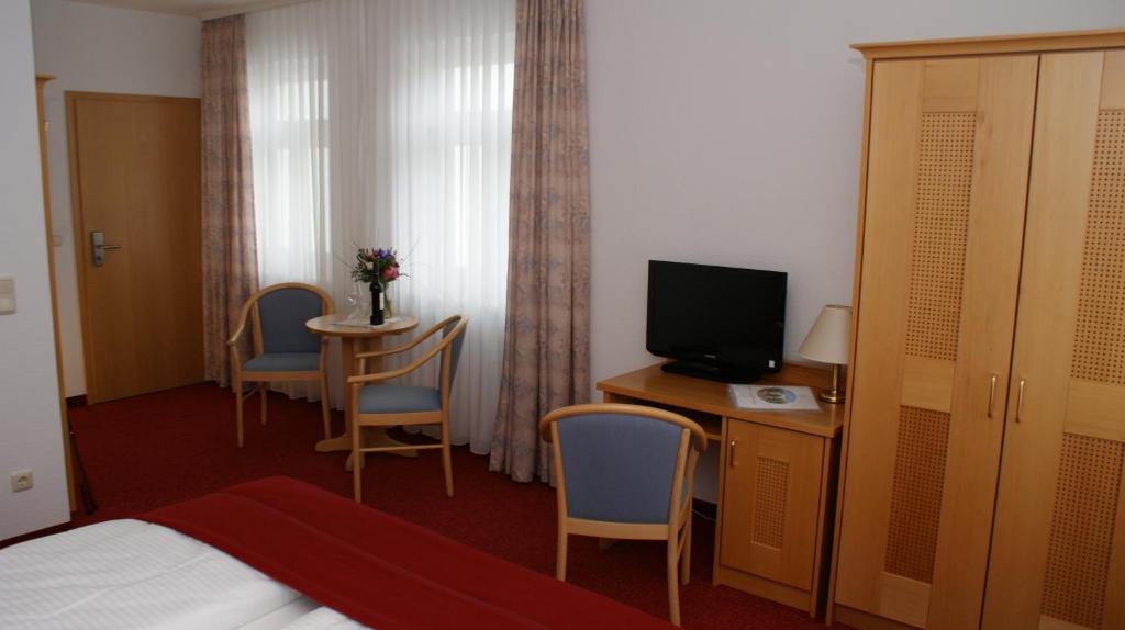 Hotel Waldperle photo 2