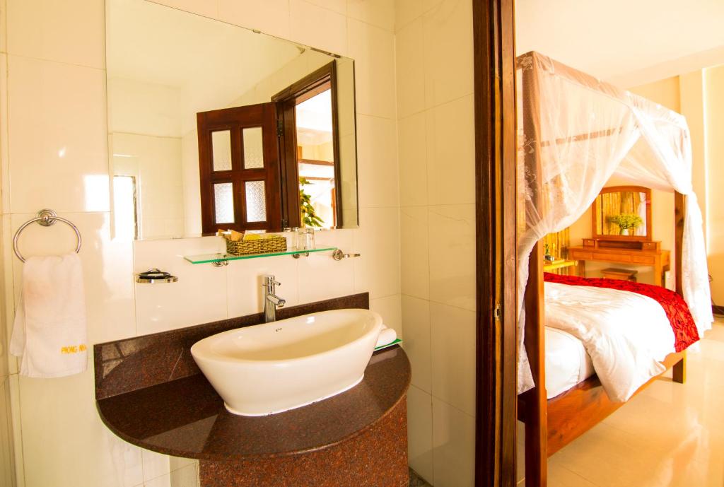 Phong Nha Lake House Resort