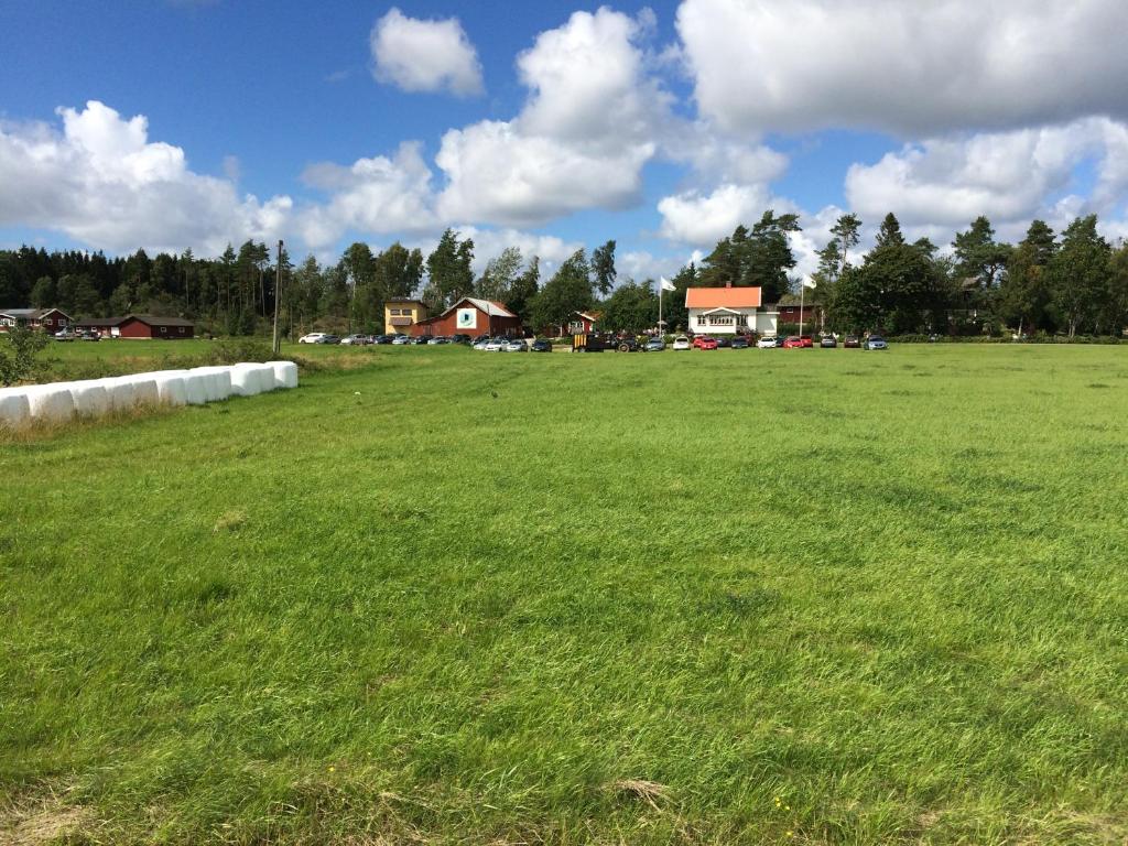 Tavlebords Honungsgård photo 3