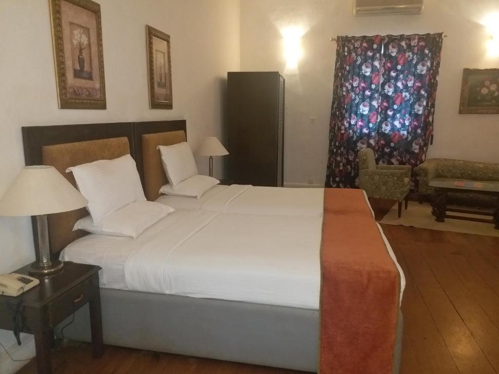 Двухместный (Королевский люкс), Jayamahal Palace Hotel