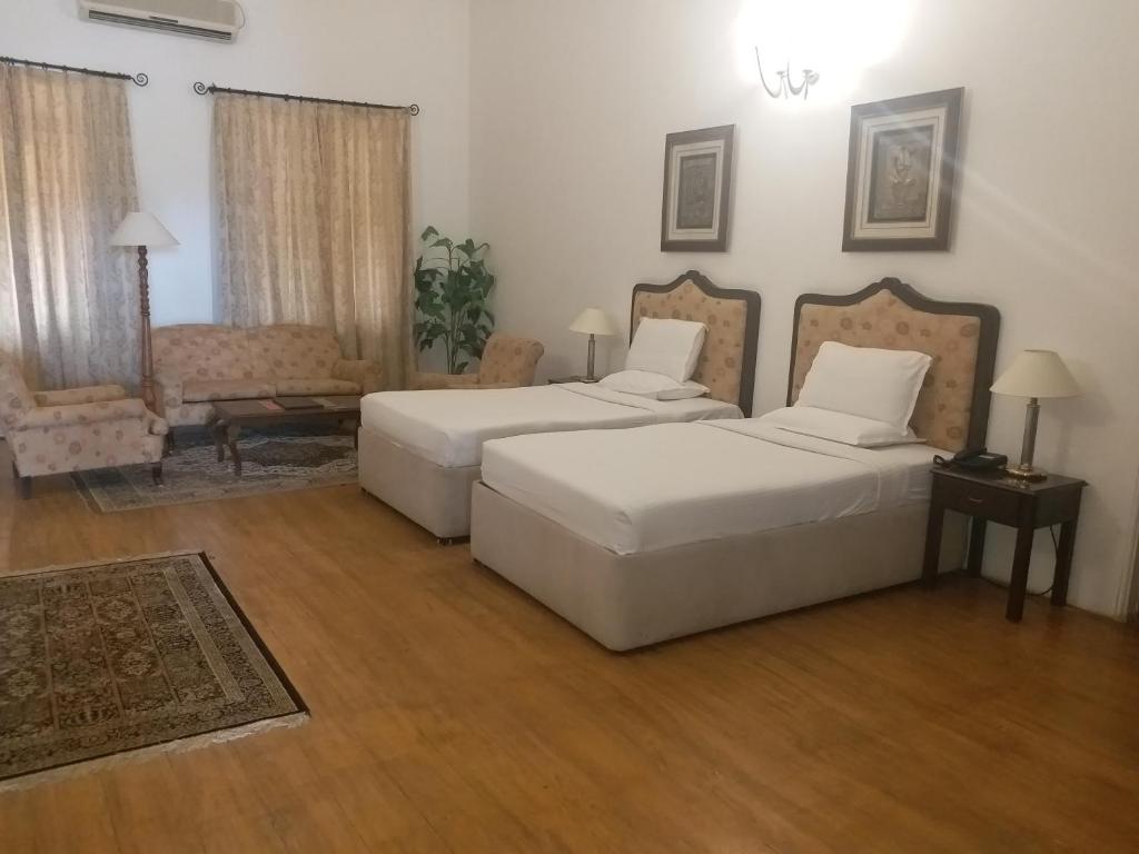 Двухместный (Королевский люкс), Jayamahal Palace Hotel