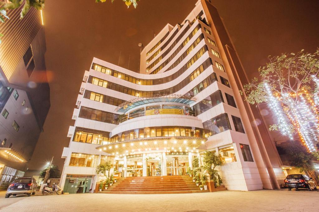 Muong Thanh Vinh Hotel