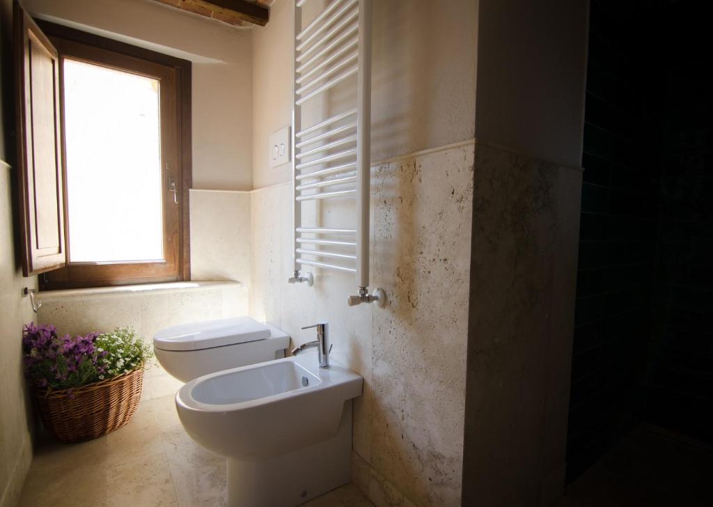 Dimora Dell'Erbe Rooms photo 3