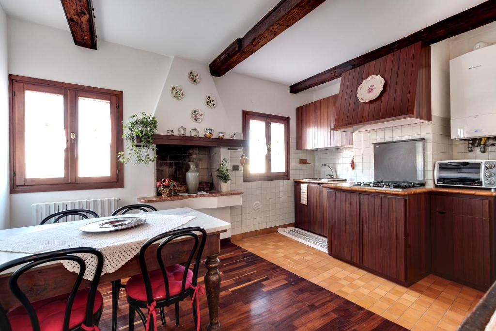 Ca' Badoer East Studio photo 2