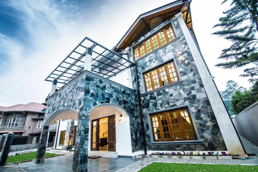 Seasons Villa - Nuwara Eliya photo 1