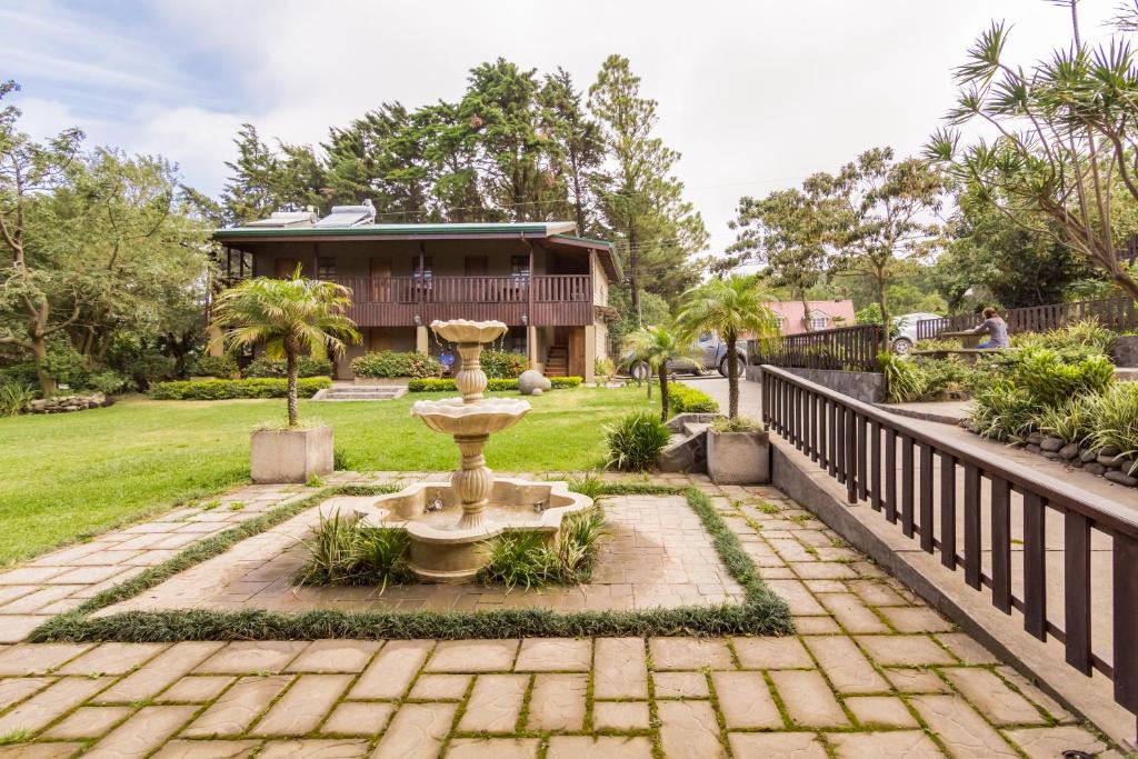 Monteverde Country Lodge - Costa Rica photo 1