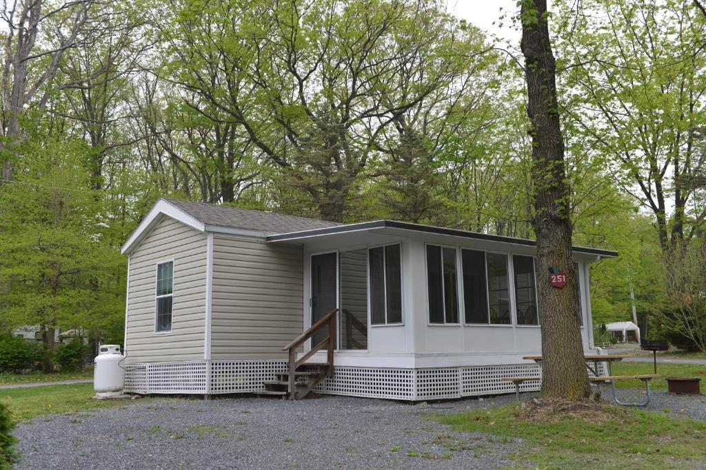 Appalachian Camping Resort Park Model 2 photo 1