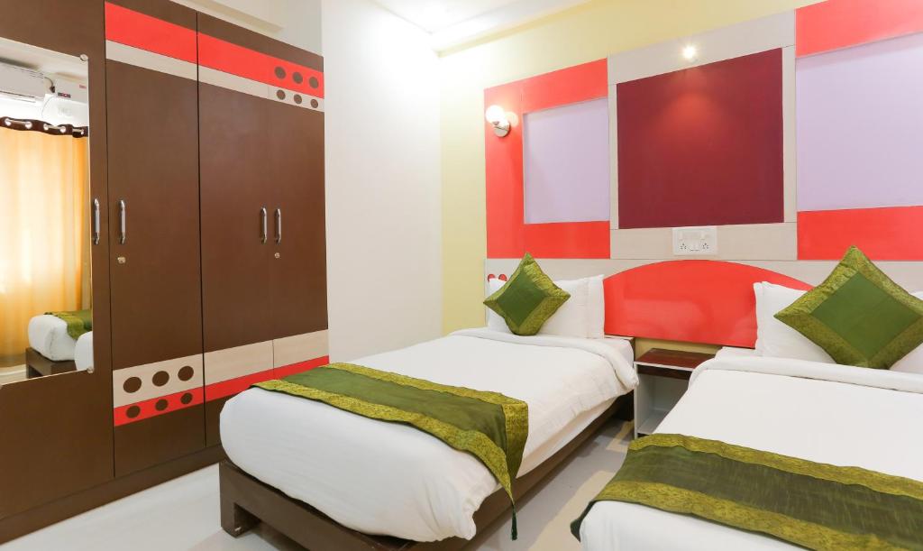 Двухместный ([Sanitized] Standard Double or Twin Room), Treebo Worldtree Bellandur