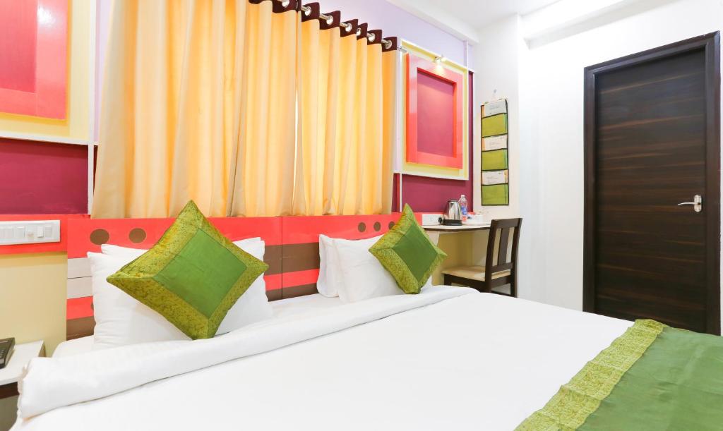 Двухместный ([Sanitized] Standard Double or Twin Room), Treebo Worldtree Bellandur